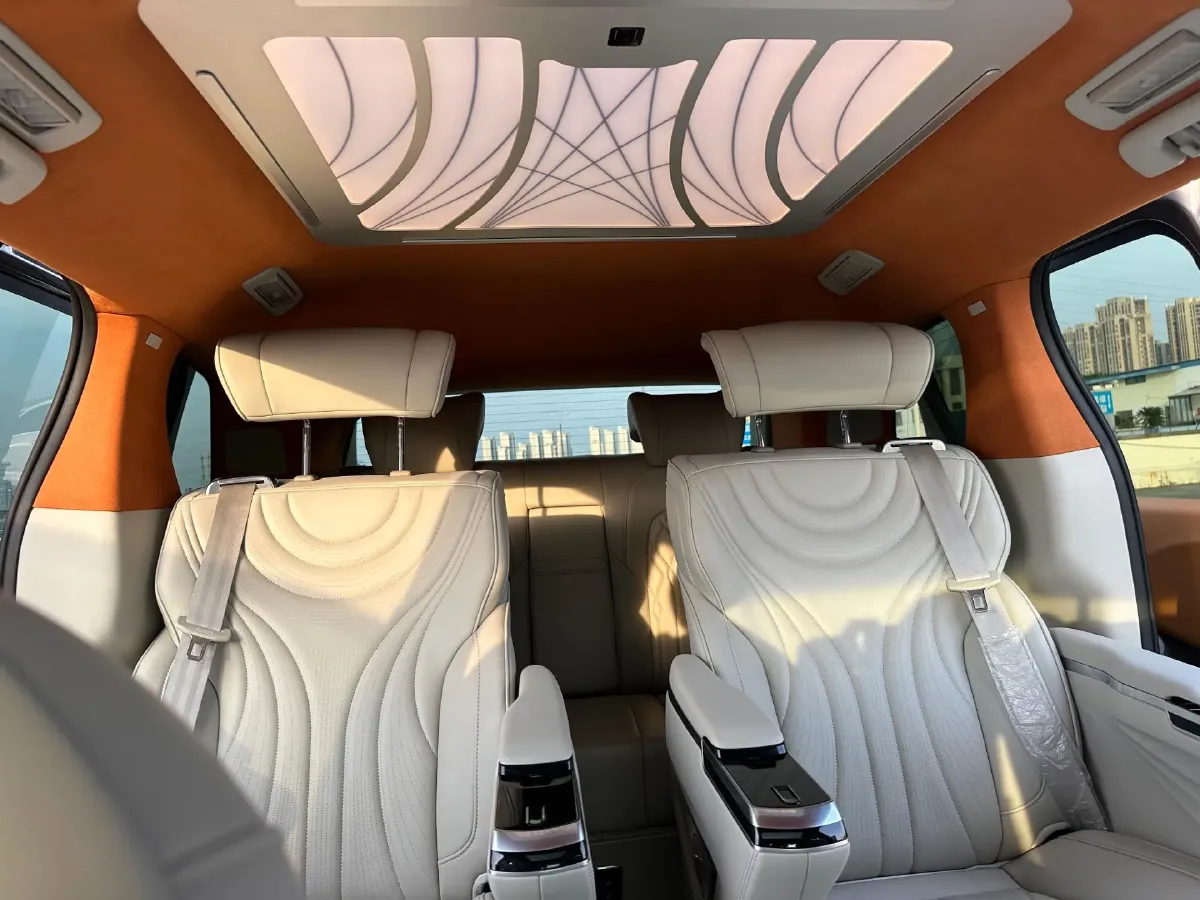 2021 Buick GL8 2.0T 237HP L4 9AT,autocango,china used car exporter,china ev exporter,chinese used car exporter,chinese used ev exporter