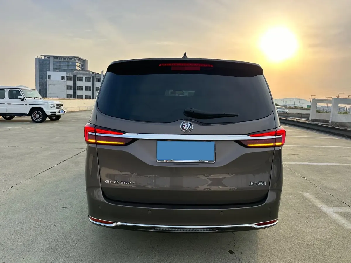 2021 Buick GL8 2.0T 237HP L4 9AT,autocango,china used car exporter,china ev exporter,chinese used car exporter,chinese used ev exporter