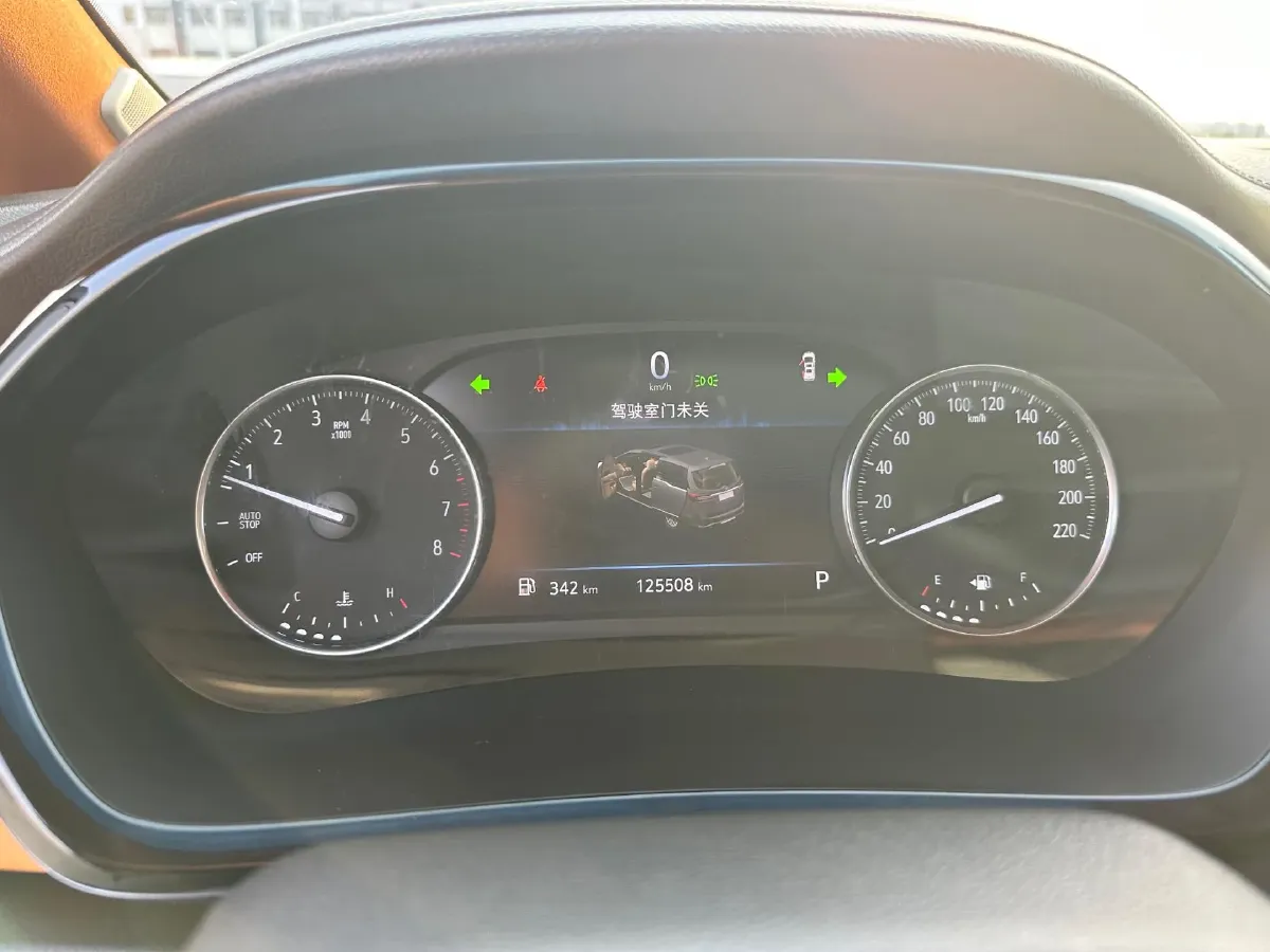 2021 Buick GL8 2.0T 237HP L4 9AT,autocango,china used car exporter,china ev exporter,chinese used car exporter,chinese used ev exporter