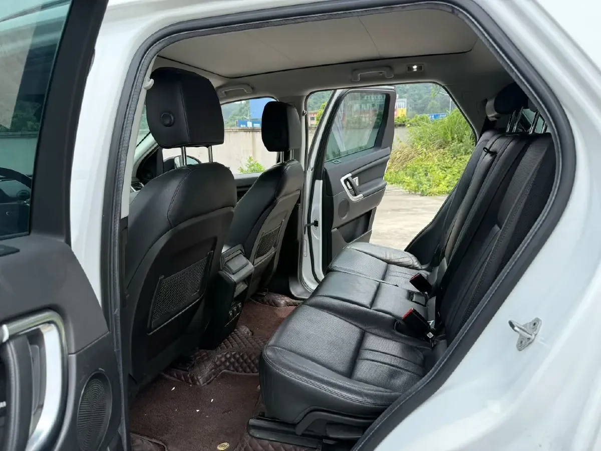 2019 Land Rover Discovery Sport 2.0T 241HP L4 9AT,autocango,china used car exporter,china ev exporter,chinese used car exporter,chinese used ev exporter