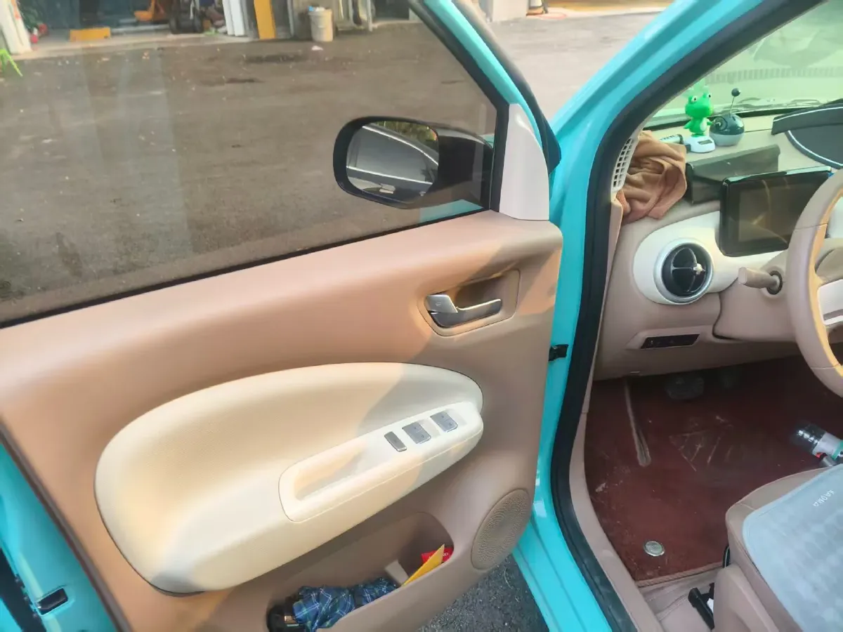 2025 WuLing HongGuang MINI EV BEV 16.2KWH,autocango,china used car exporter,china ev exporter,chinese used car exporter,chinese used ev exporter