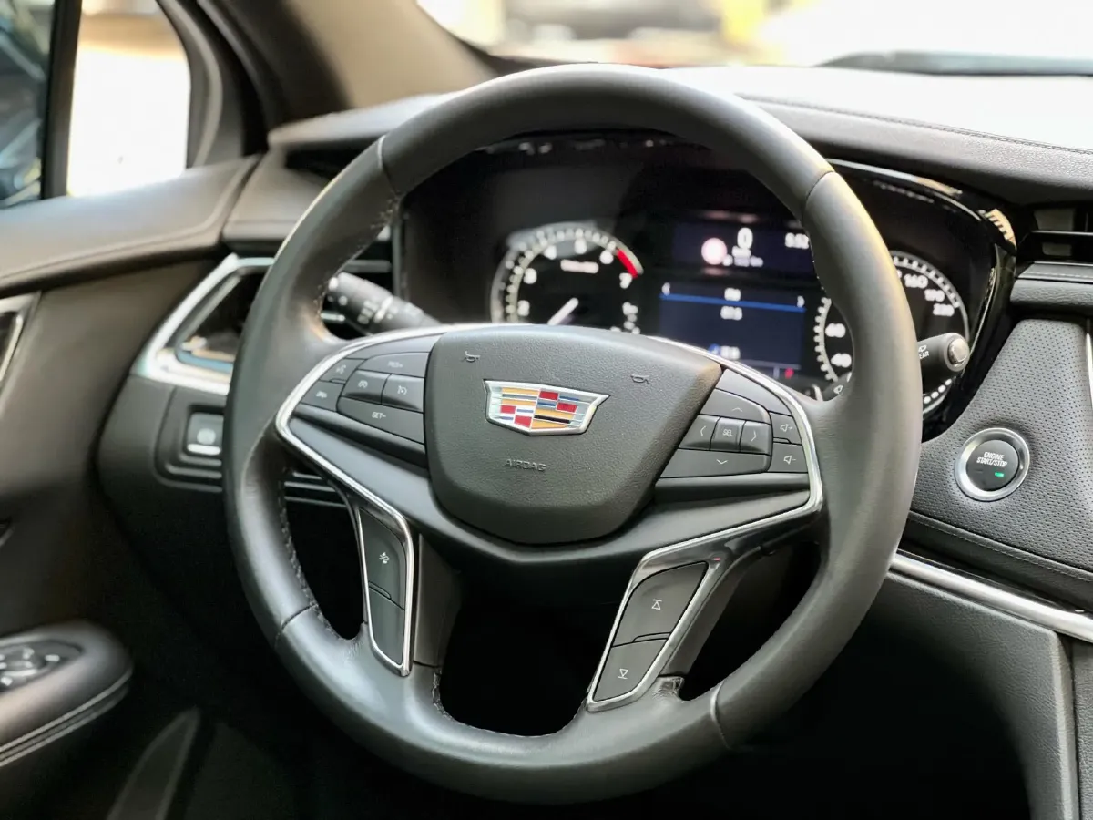 2020 Cadillac XT5 2.0T 237HP L4 9AT,autocango,china used car exporter,china ev exporter,chinese used car exporter,chinese used ev exporter