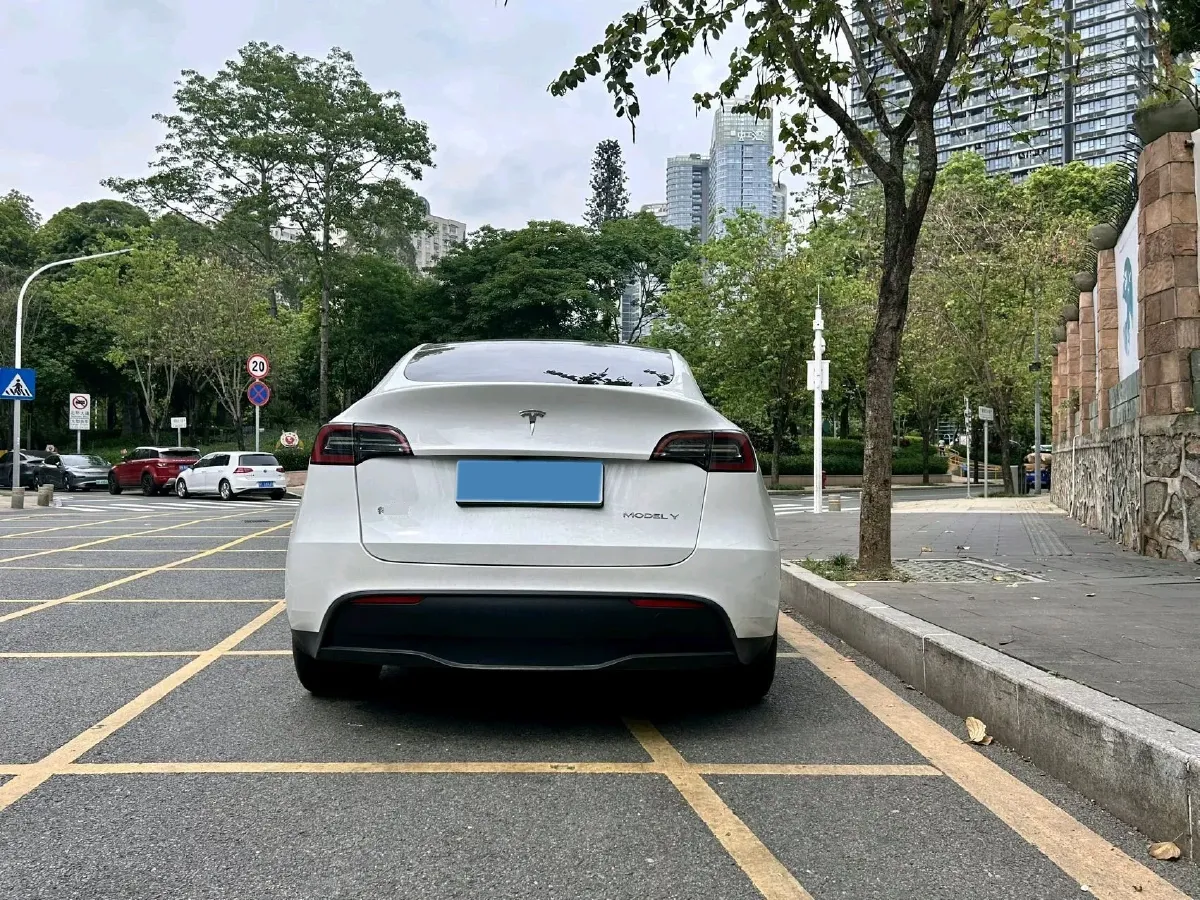 2024 Iveco OuSheng BEV 77.28KWH,autocango,china used car exporter,china ev exporter,chinese used car exporter,chinese used ev exporter