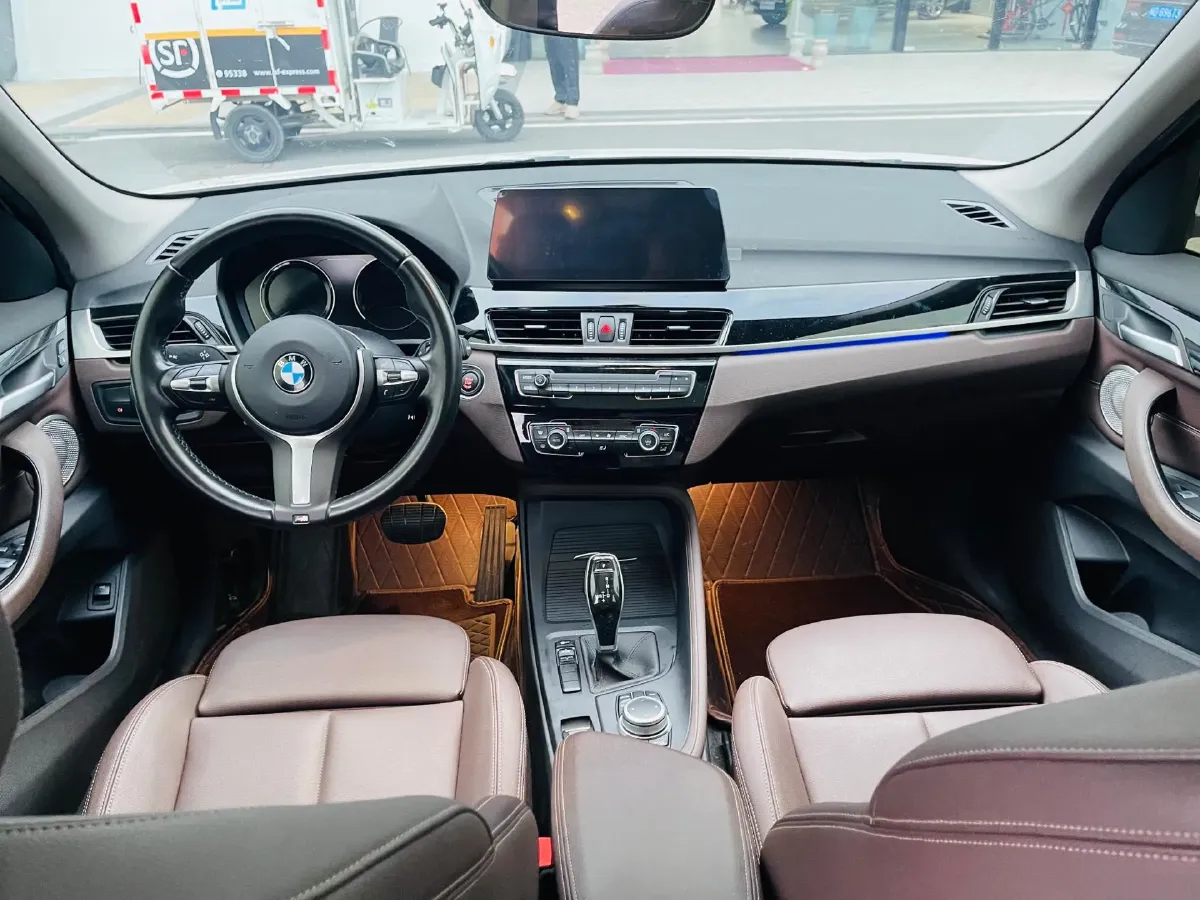 2021 BMW X1 2.0T 192HP L4 7DCT,autocango,china used car exporter,china ev exporter,chinese used car exporter,chinese used ev exporter