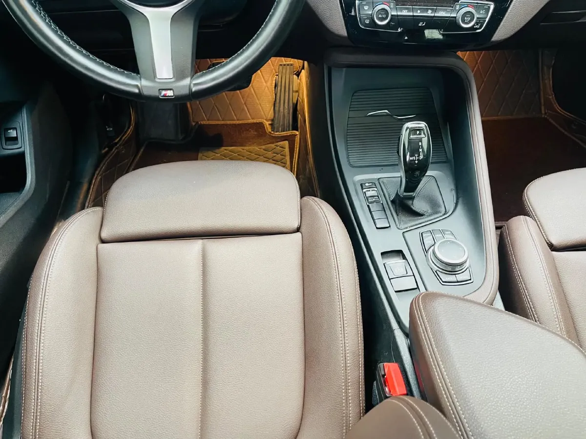 2021 BMW X1 2.0T 192HP L4 7DCT,autocango,china used car exporter,china ev exporter,chinese used car exporter,chinese used ev exporter