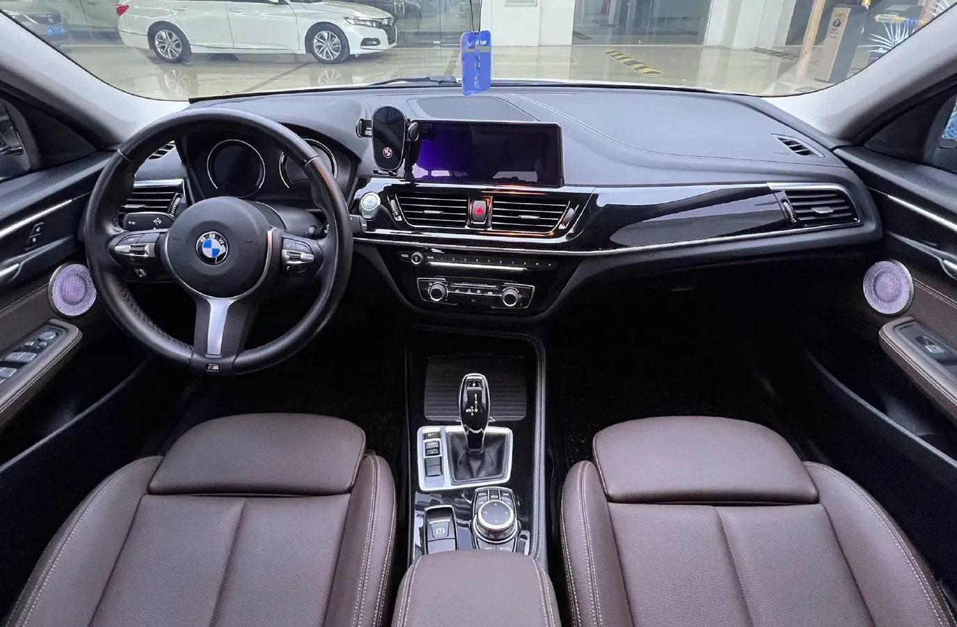 2021 BMW 1 Series 1.5T 140HP L3 7DCT,autocango,china used car exporter,china ev exporter,chinese used car exporter,chinese used ev exporter