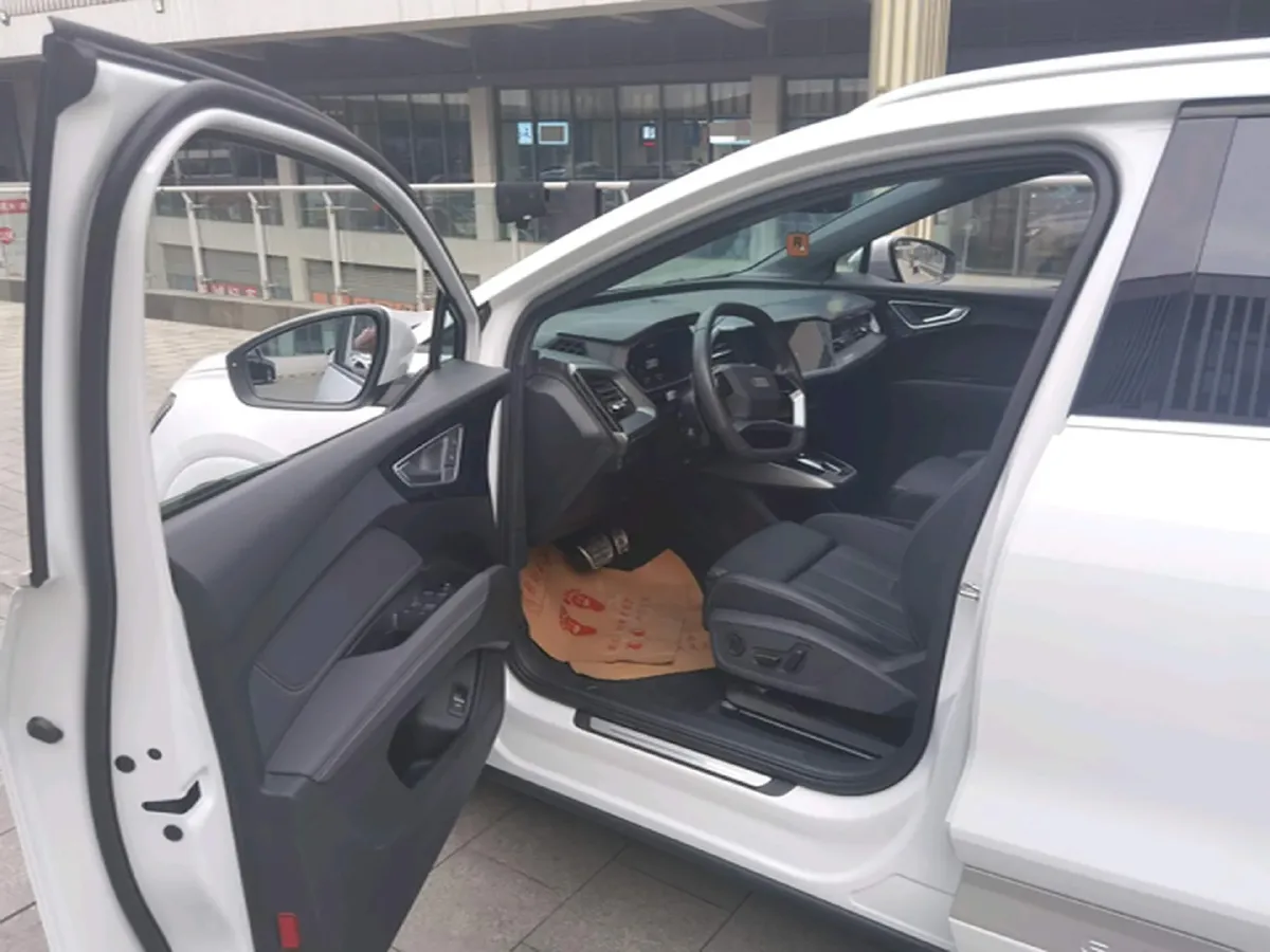 2023 Audi Q4 e-tron BEV 84.8KWH,autocango,china used car exporter,china ev exporter,chinese used car exporter,chinese used ev exporter