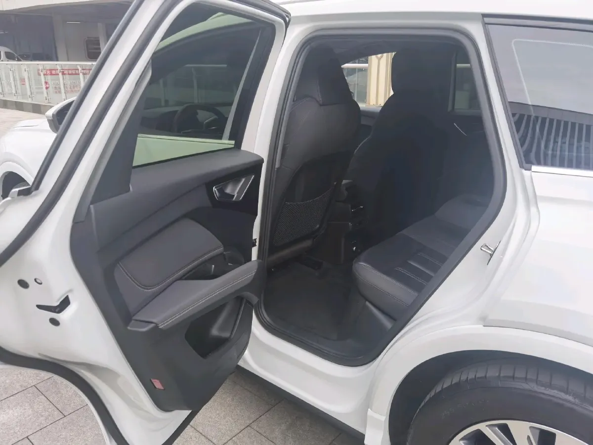 2023 Audi Q4 e-tron BEV 84.8KWH,autocango,china used car exporter,china ev exporter,chinese used car exporter,chinese used ev exporter