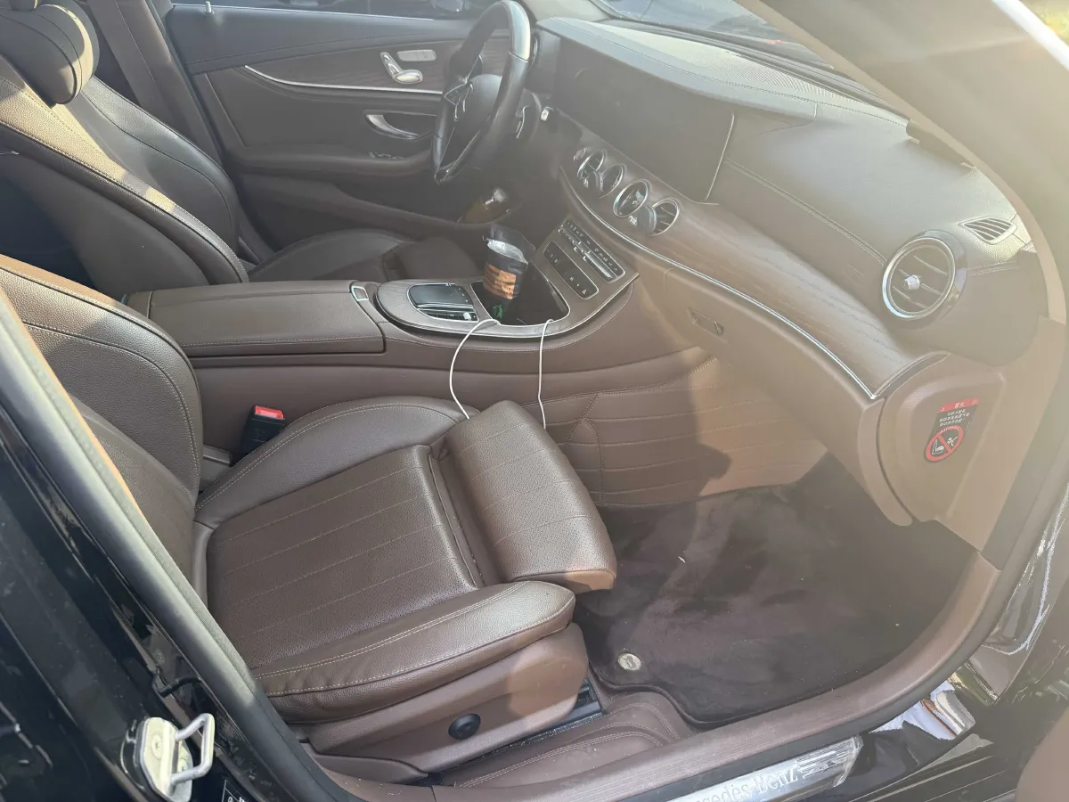 2023 Mercedes-Benz E Class 2.0T 197HP L4 9AT,autocango,china used car exporter,china ev exporter,chinese used car exporter,chinese used ev exporter