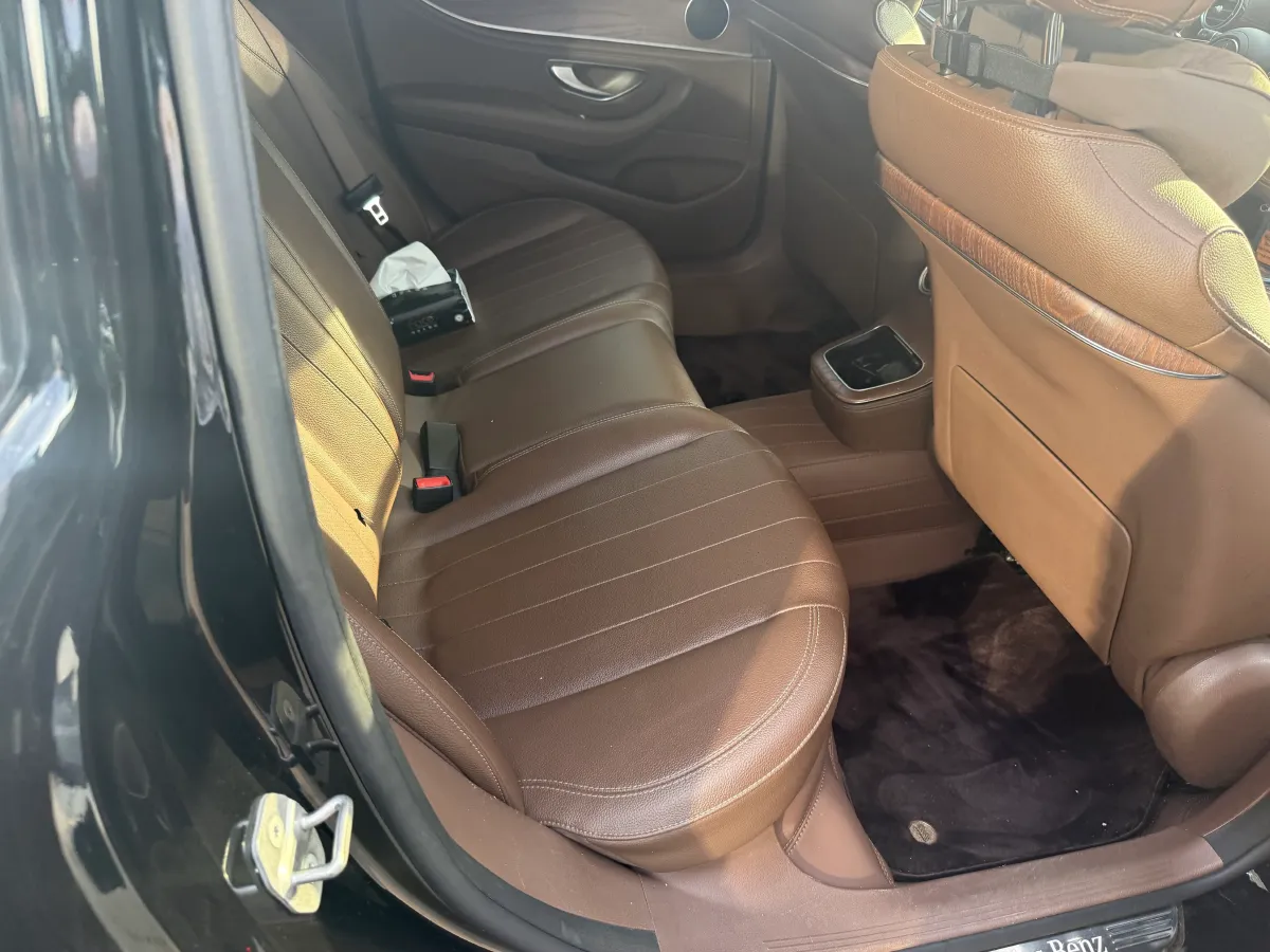 2023 Mercedes-Benz E Class 2.0T 197HP L4 9AT,autocango,china used car exporter,china ev exporter,chinese used car exporter,chinese used ev exporter