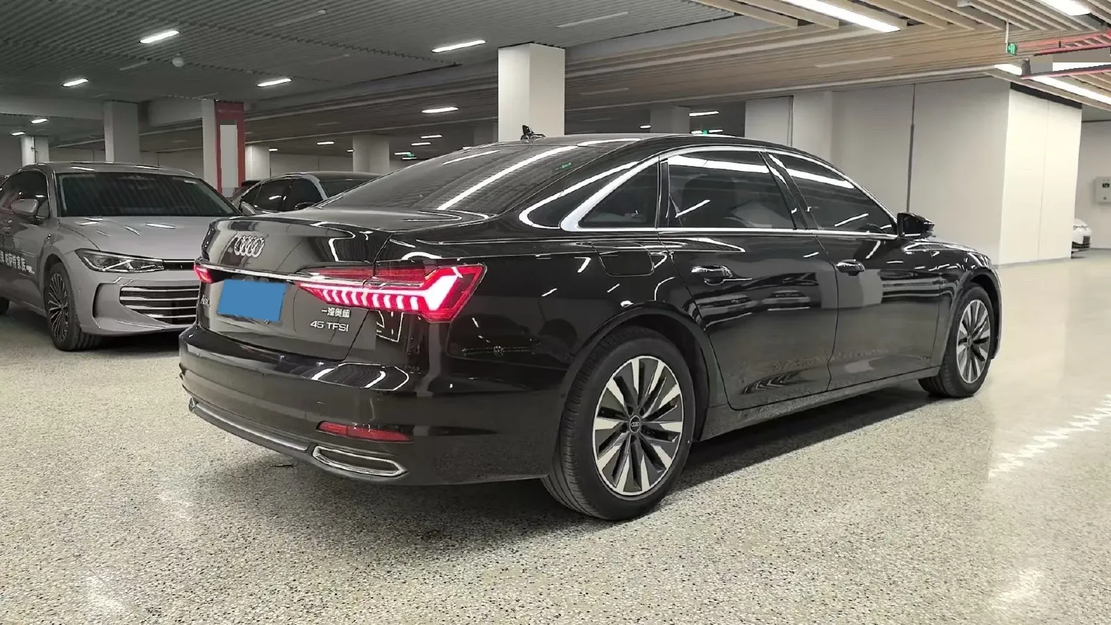 2022 Audi A6L 2.0T 224HP L4 7DCT,autocango,china used car exporter,china ev exporter,chinese used car exporter,chinese used ev exporter