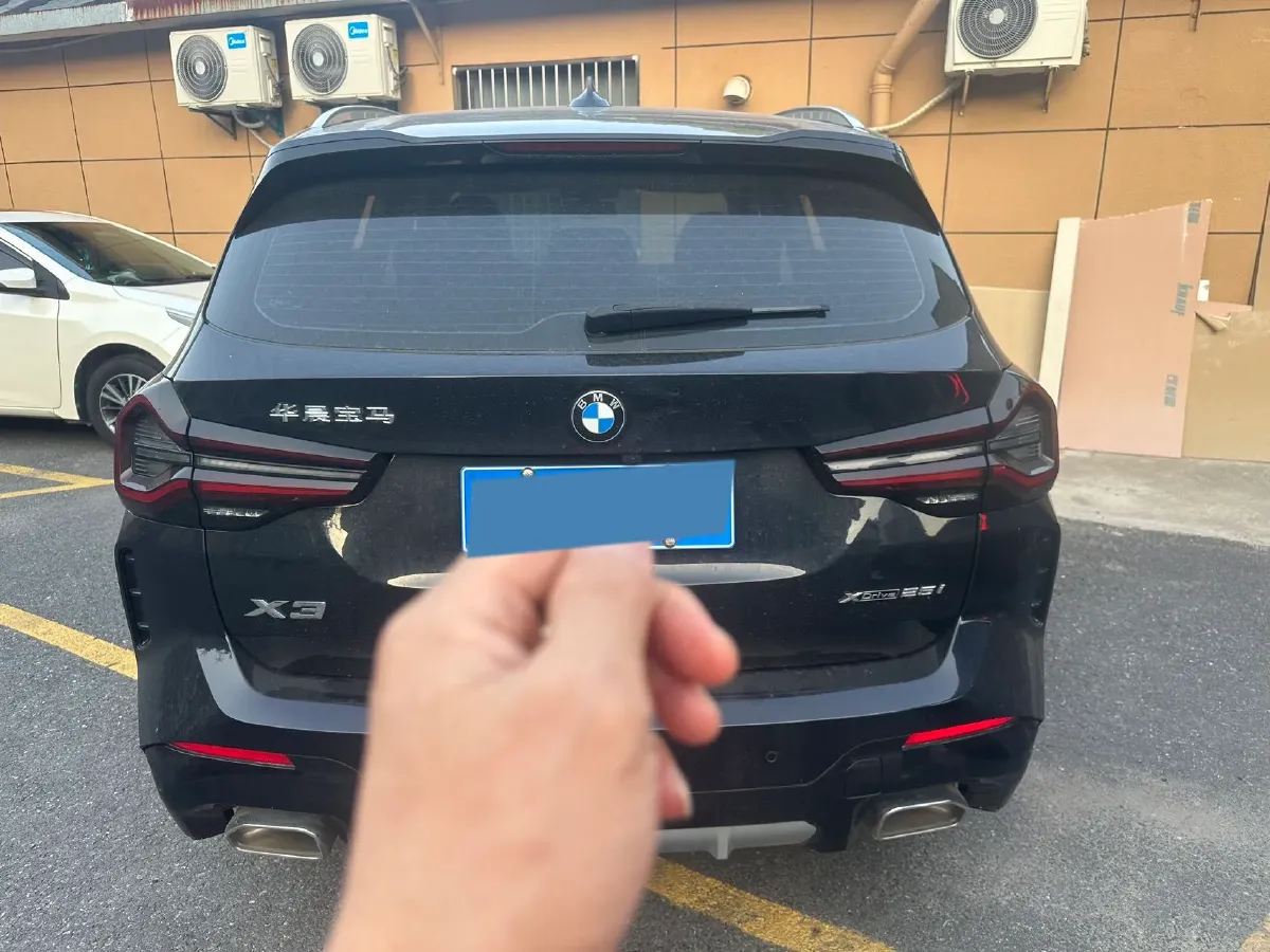 2023 BMW X3 2.0T 184HP L4 8AT,autocango,china used car exporter,china ev exporter,chinese used car exporter,chinese used ev exporter