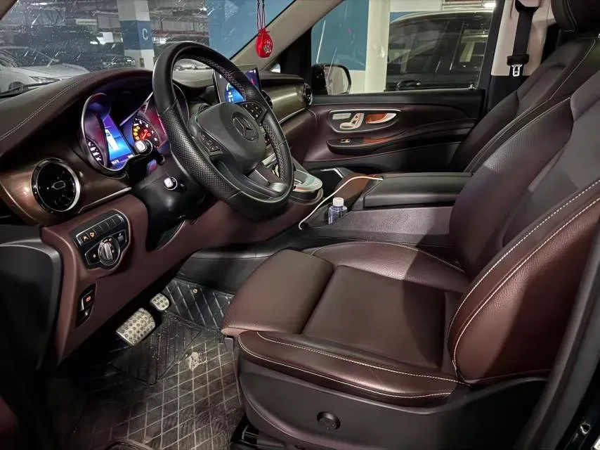 2023 Mercedes-Benz Vito 2.0T 211HP L4 9AT,autocango,china used car exporter,china ev exporter,chinese used car exporter,chinese used ev exporter