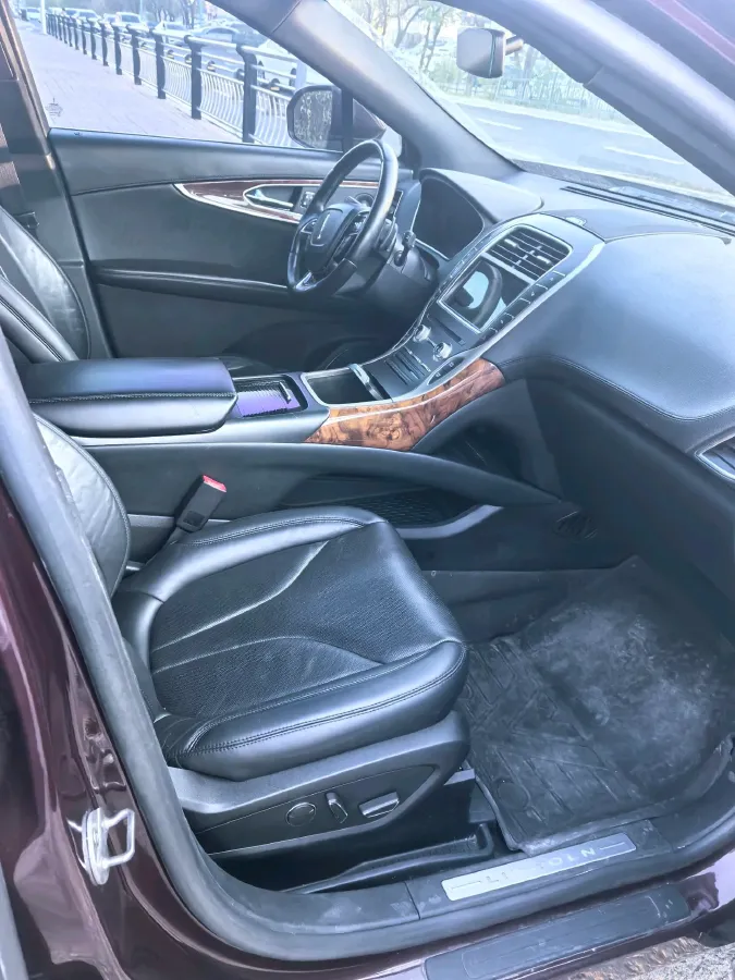 2019 Lincoln Nautilus 2.0T 235HP L4 8AT,autocango,china used car exporter,china ev exporter,chinese used car exporter,chinese used ev exporter