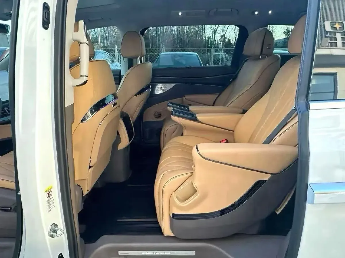 2022 HongQi HS7 3.0T 337HP V6 8AT,autocango,china used car exporter,china ev exporter,chinese used car exporter,chinese used ev exporter