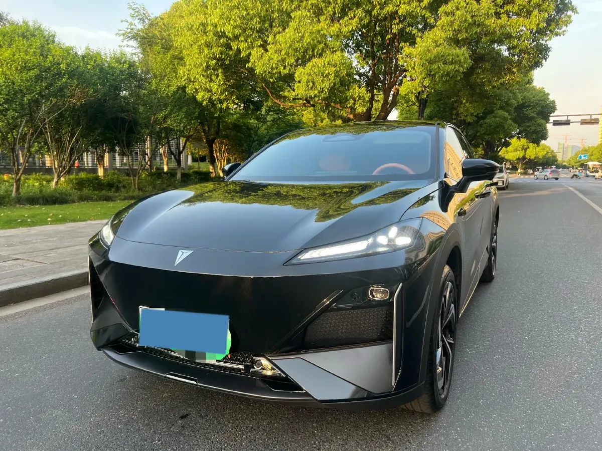 2024 JAC Refine RefineRF8 2.0T 253HP L4 8AT,autocango,china used car exporter,china ev exporter,chinese used car exporter,chinese used ev exporter