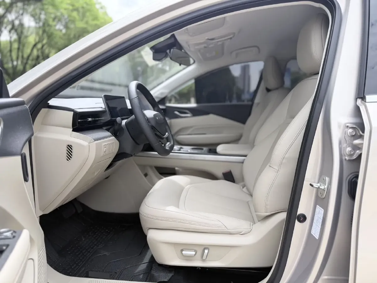 2024 WuLing XingGuang BEV 54.5KWH,autocango,china used car exporter,china ev exporter,chinese used car exporter,chinese used ev exporter