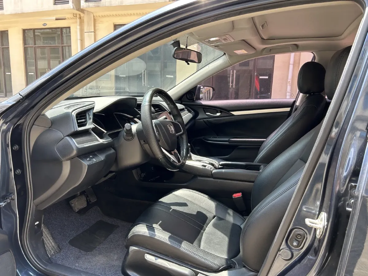 2019 Honda Civic 1.5T 177HP L4 CVT,autocango,china used car exporter,china ev exporter,chinese used car exporter,chinese used ev exporter