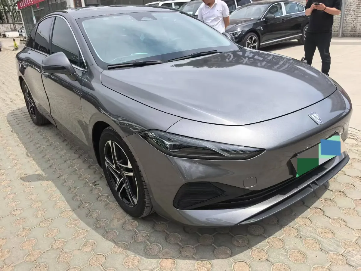 2023 Roewe D7 1.5L 112HP L4 1DHT PHEV 21.4KWH,autocango,china used car exporter,china ev exporter,chinese used car exporter,chinese used ev exporter