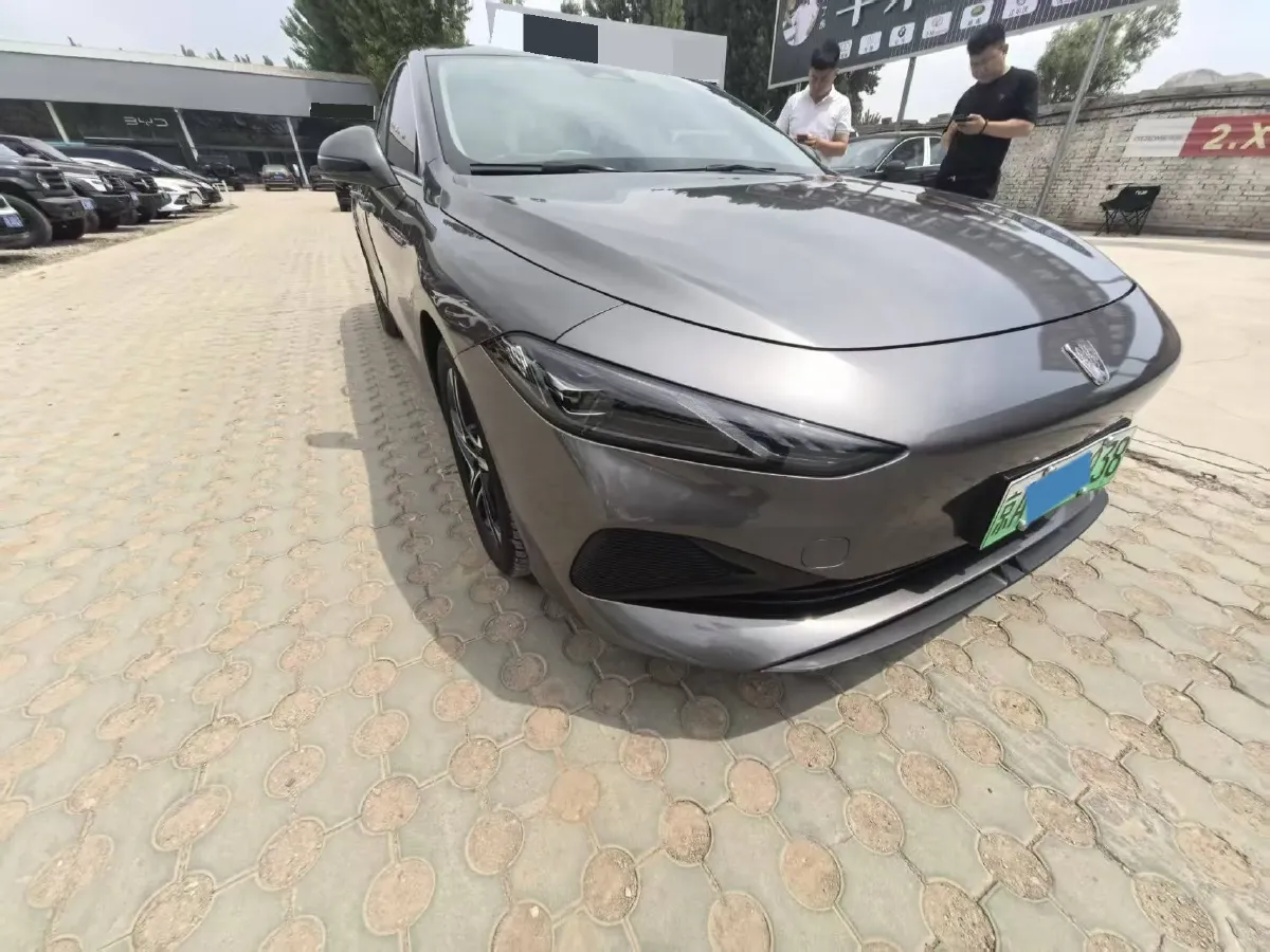2023 Roewe D7 1.5L 112HP L4 1DHT PHEV 21.4KWH,autocango,china used car exporter,china ev exporter,chinese used car exporter,chinese used ev exporter