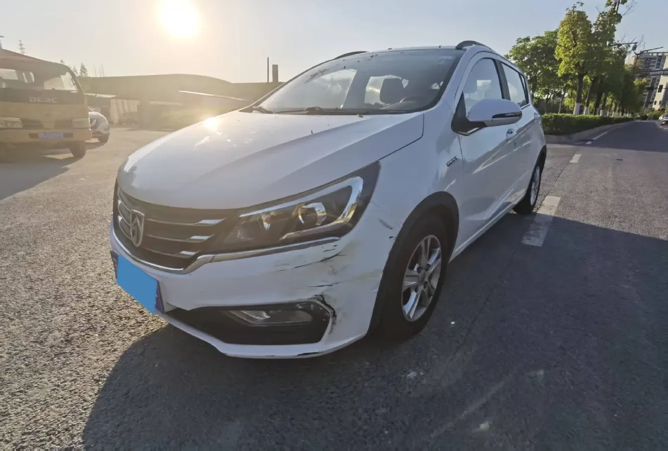 2017 BaoJun 310 1.5L 112HP L4 6MT,autocango,china used car exporter,china ev exporter,chinese used car exporter,chinese used ev exporter