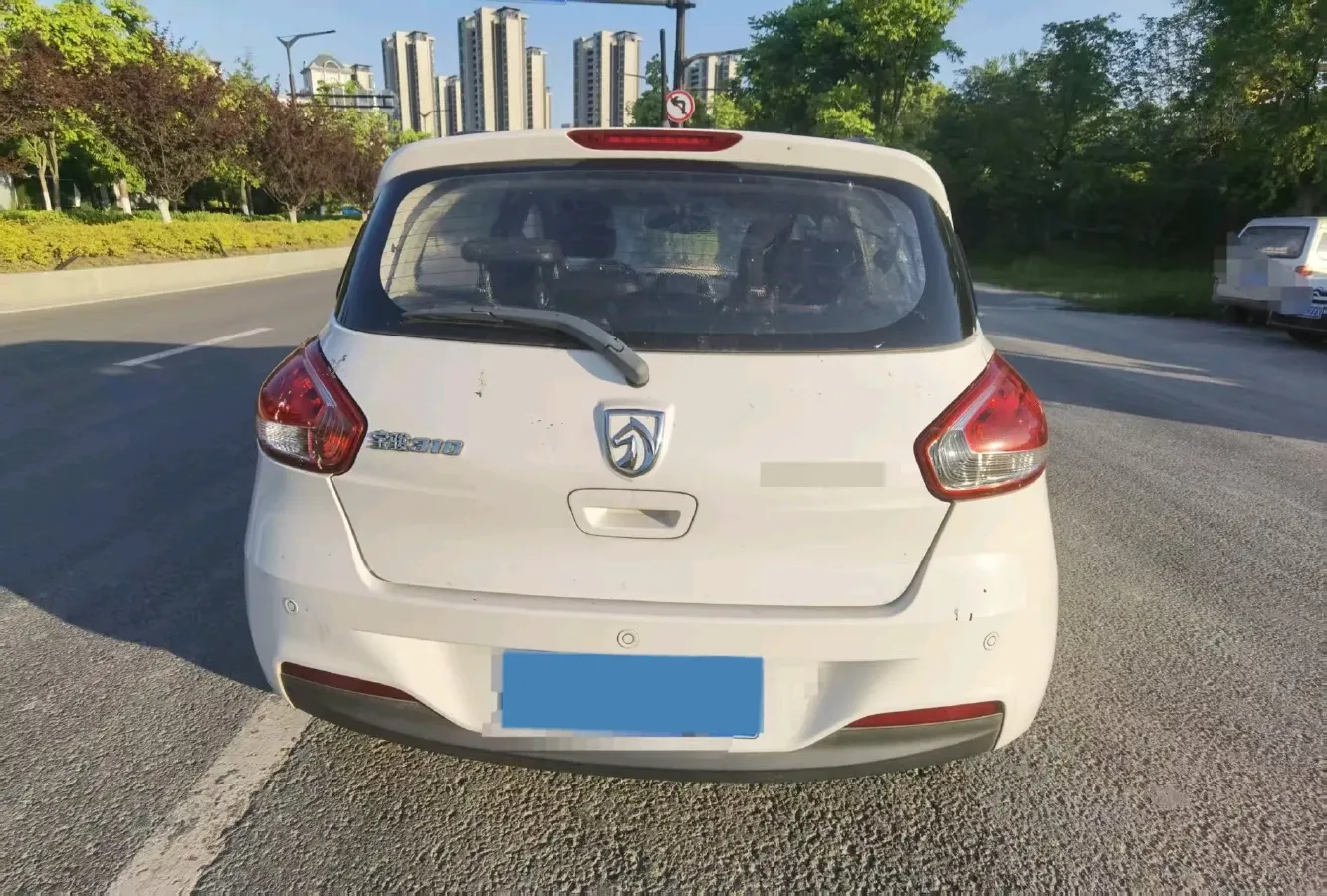 2017 BaoJun 310 1.5L 112HP L4 6MT,autocango,china used car exporter,china ev exporter,chinese used car exporter,chinese used ev exporter