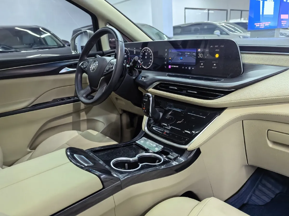 2023 Buick GL8 2.0T 237HP L4 9AT,autocango,china used car exporter,china ev exporter,chinese used car exporter,chinese used ev exporter