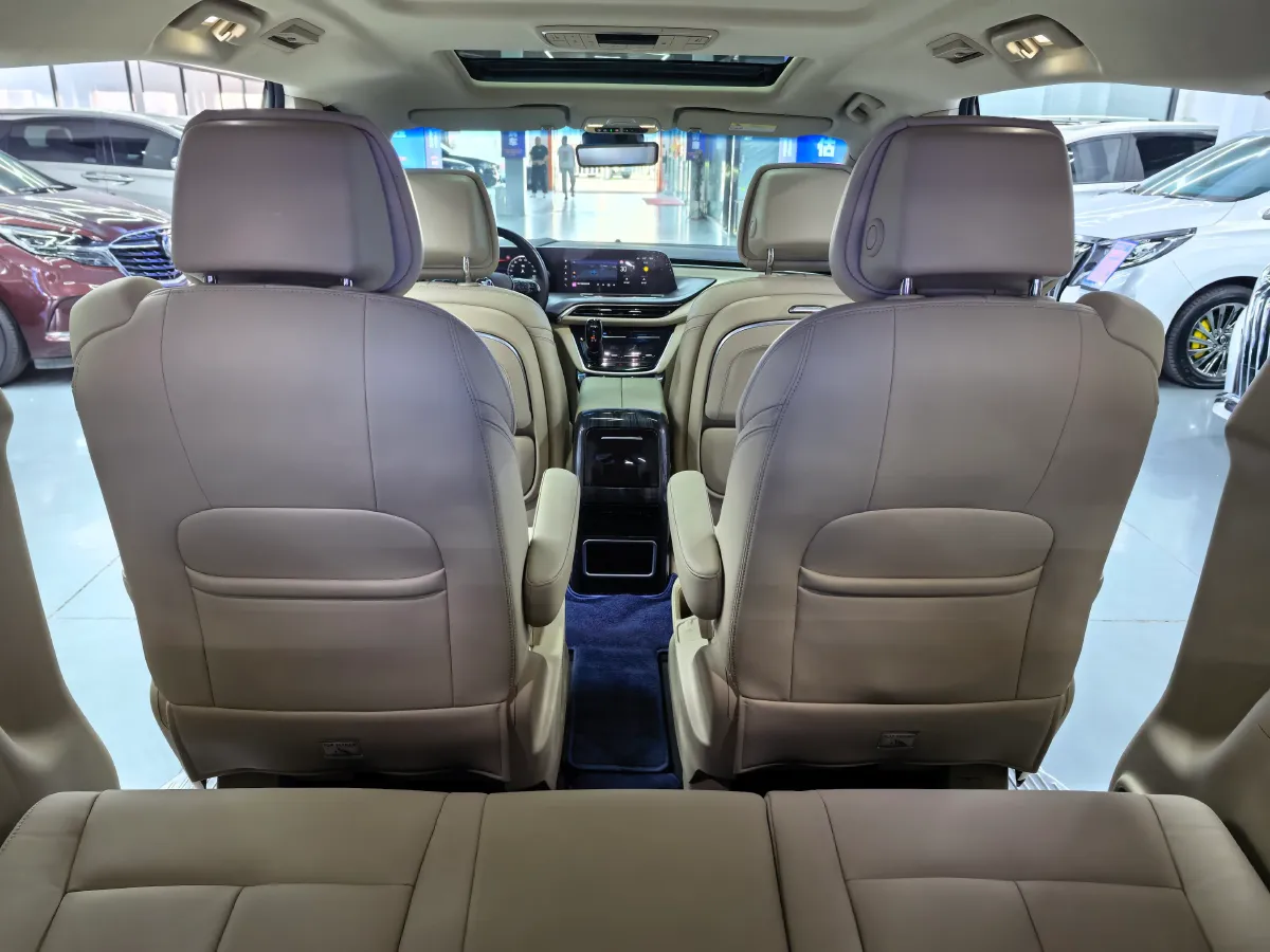 2023 Buick GL8 2.0T 237HP L4 9AT,autocango,china used car exporter,china ev exporter,chinese used car exporter,chinese used ev exporter