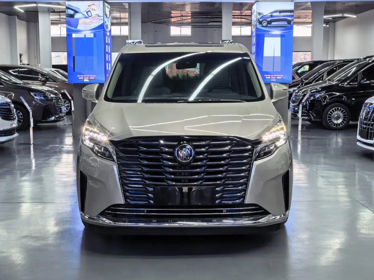 2023 Buick GL8 2.0T 237HP L4 9AT,autocango,china used car exporter,china ev exporter,chinese used car exporter,chinese used ev exporter