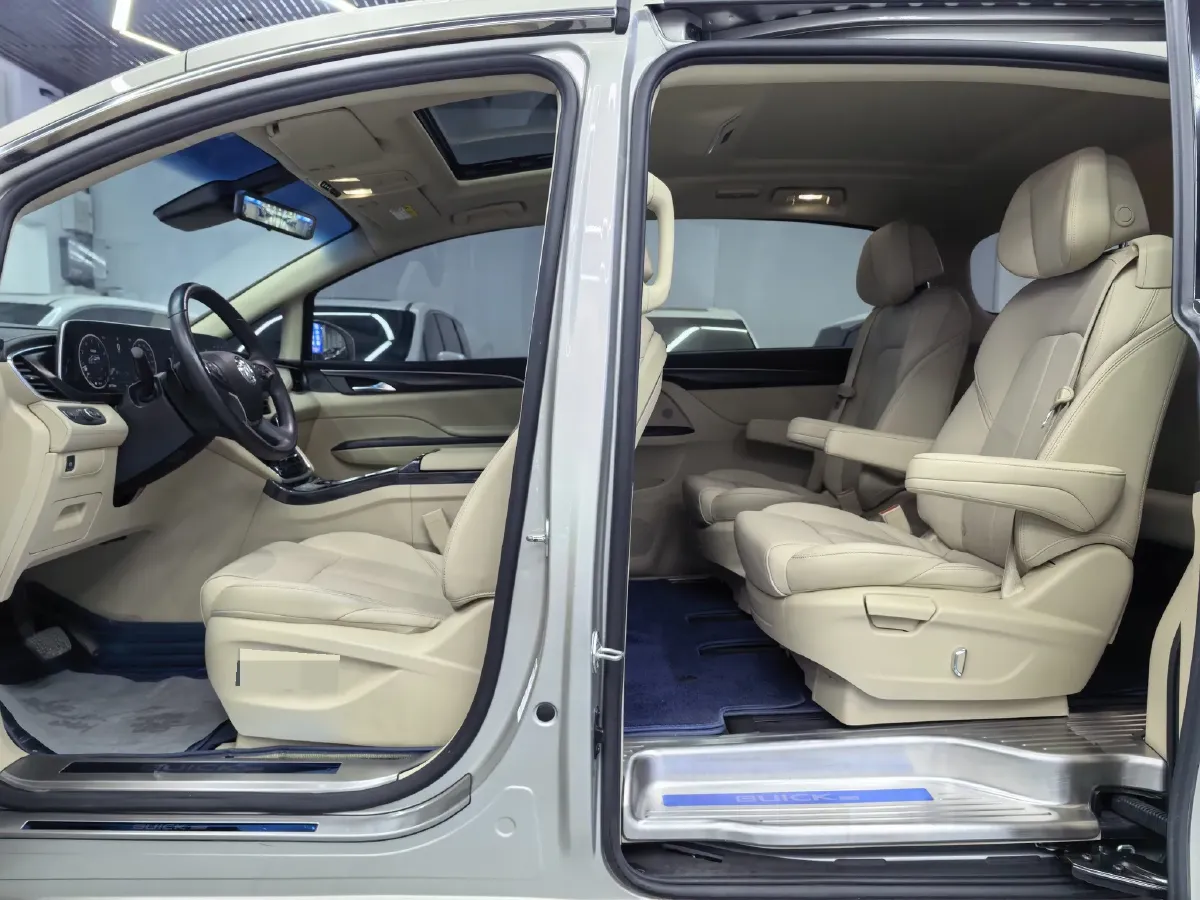 2023 Buick GL8 2.0T 237HP L4 9AT,autocango,china used car exporter,china ev exporter,chinese used car exporter,chinese used ev exporter