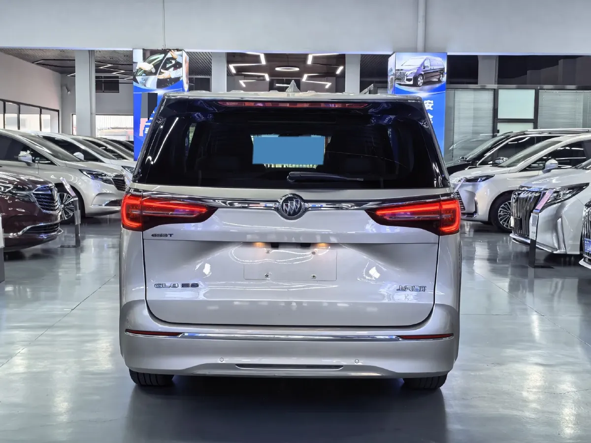 2023 Buick GL8 2.0T 237HP L4 9AT,autocango,china used car exporter,china ev exporter,chinese used car exporter,chinese used ev exporter