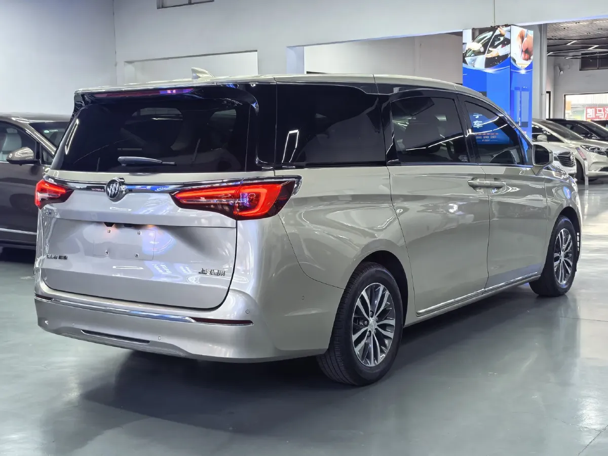 2023 Buick GL8 2.0T 237HP L4 9AT,autocango,china used car exporter,china ev exporter,chinese used car exporter,chinese used ev exporter