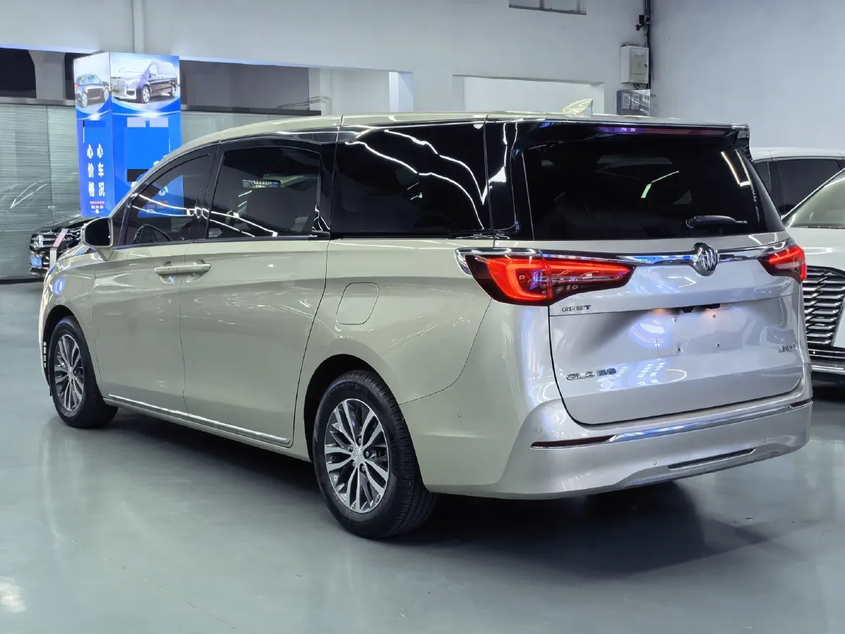 2023 Buick GL8 2.0T 237HP L4 9AT,autocango,china used car exporter,china ev exporter,chinese used car exporter,chinese used ev exporter