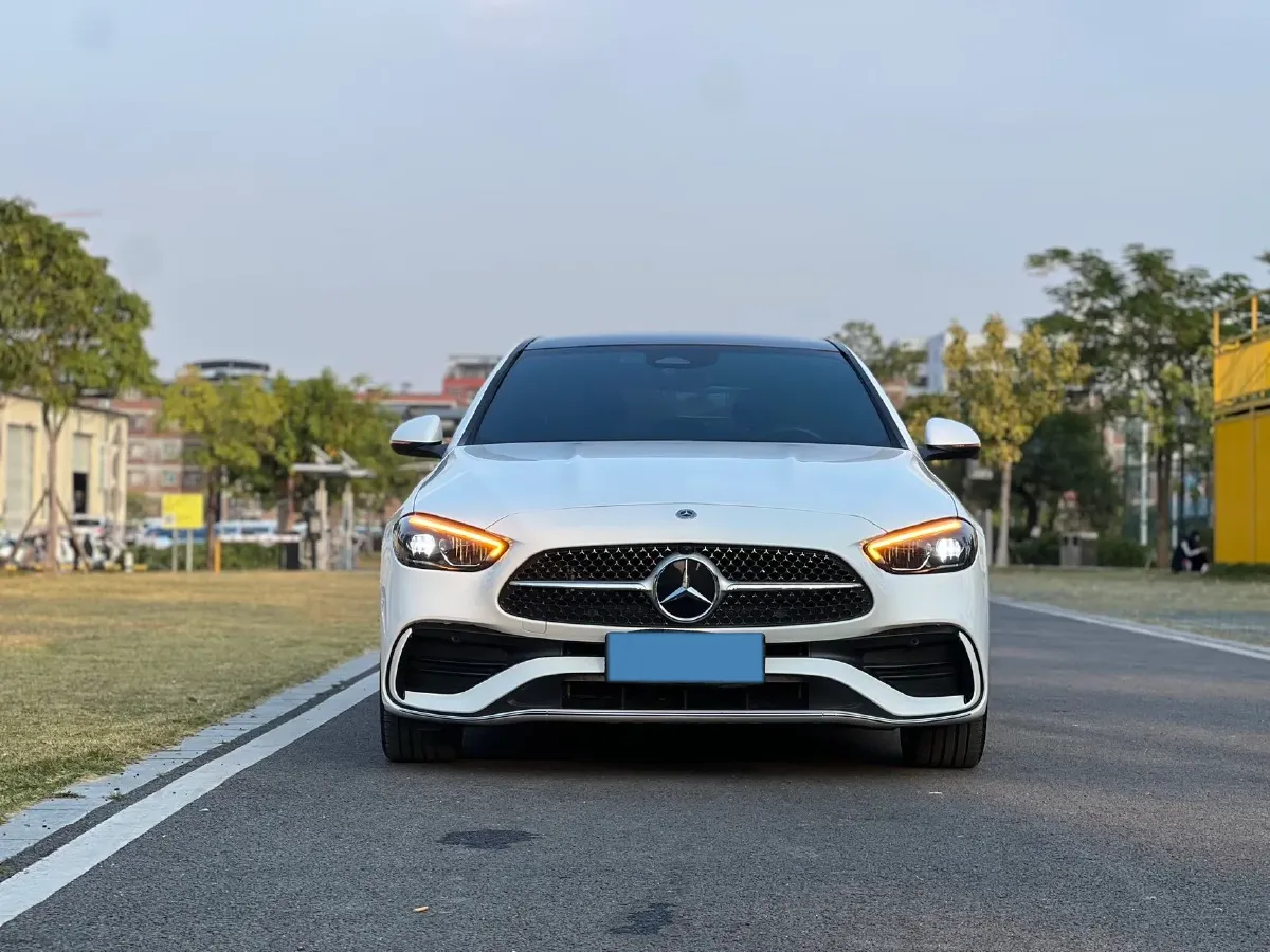 2023 Mercedes-Benz C Class 1.5T 204HP L4 9AT,autocango,china used car exporter,china ev exporter,chinese used car exporter,chinese used ev exporter
