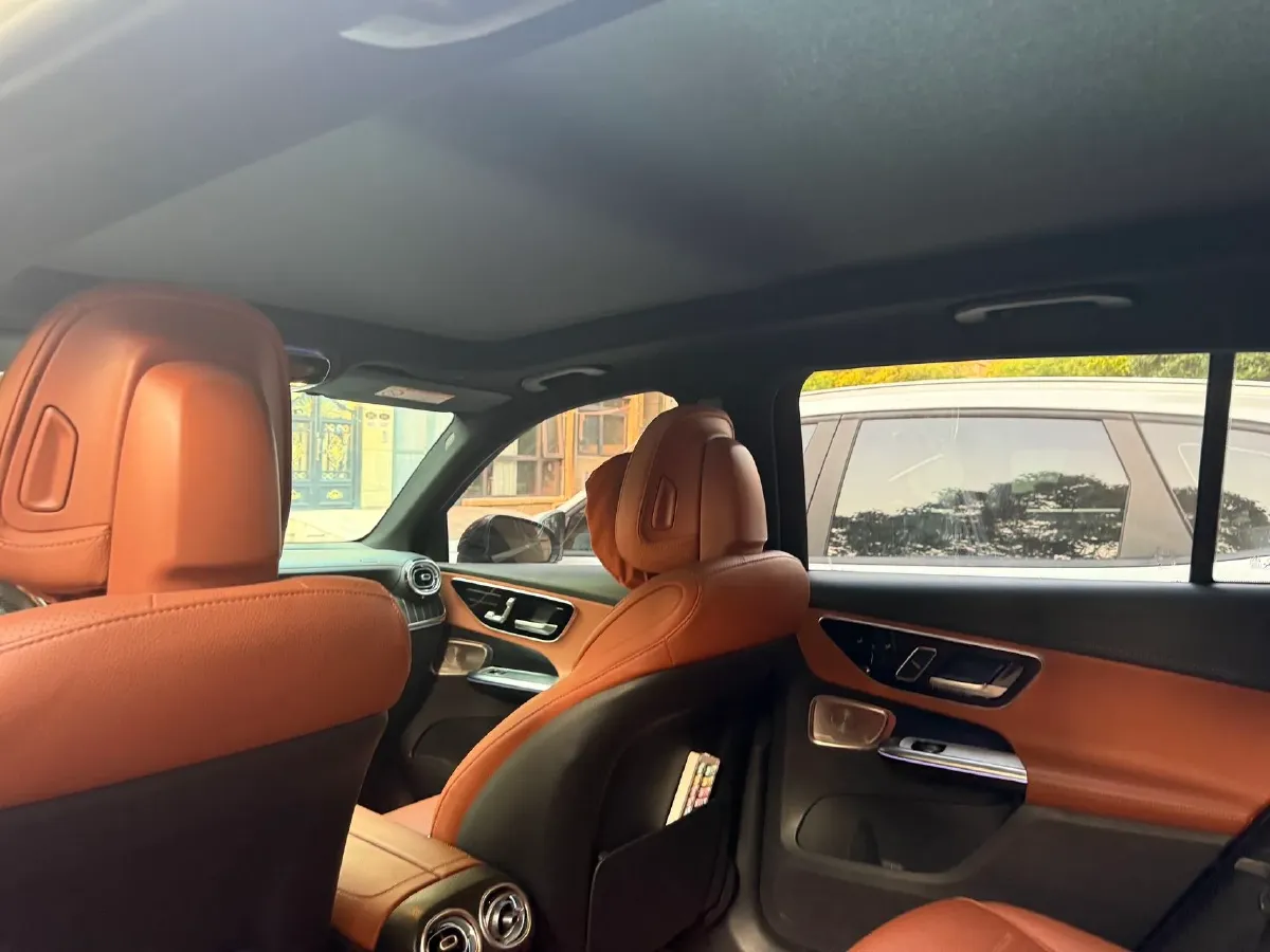 2023 Mercedes-Benz GLC Class 2.0T 258HP L4 9AT,autocango,china used car exporter,china ev exporter,chinese used car exporter,chinese used ev exporter
