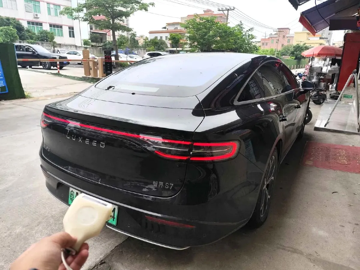 2025 Luxeed S7 BEV 100KWH,autocango,china used car exporter,china ev exporter,chinese used car exporter,chinese used ev exporter