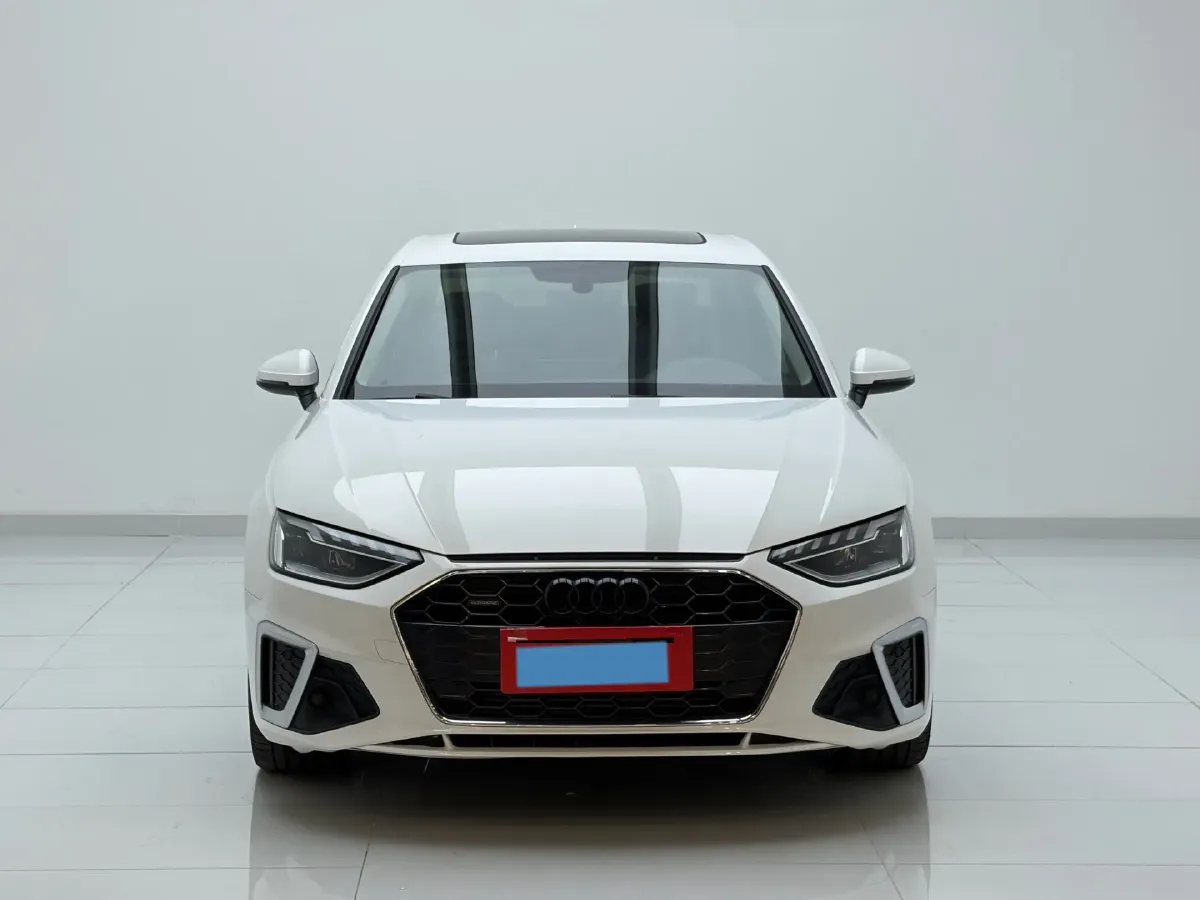 2020 Audi A4L 2.0T 190HP L4 7DCT,autocango,china used car exporter,china ev exporter,chinese used car exporter,chinese used ev exporter