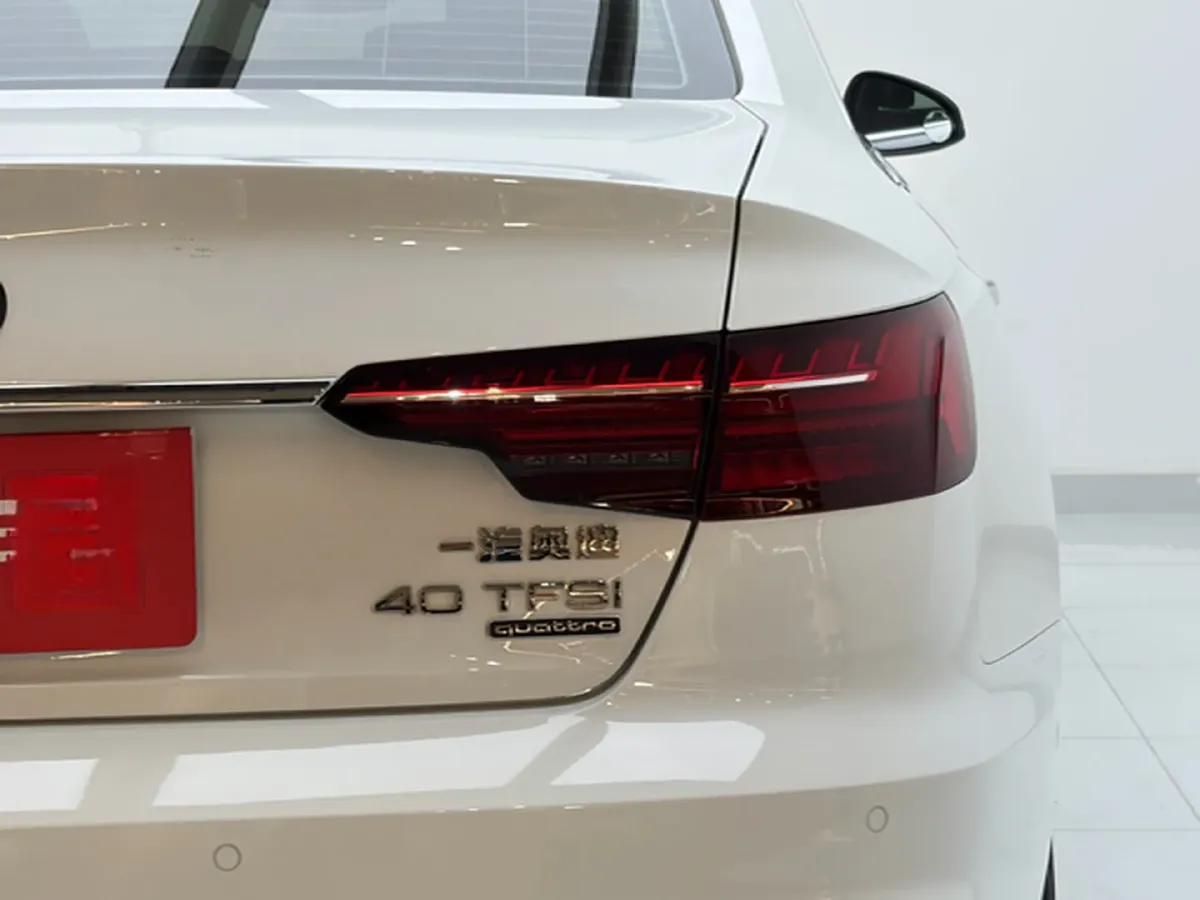 2020 Audi A4L 2.0T 190HP L4 7DCT,autocango,china used car exporter,china ev exporter,chinese used car exporter,chinese used ev exporter