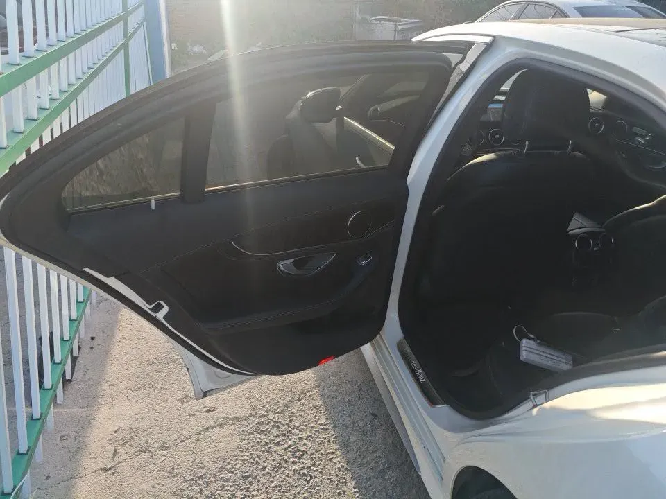 2020 Mercedes-Benz C Class 1.5T 184HP L4 9AT,autocango,china used car exporter,china ev exporter,chinese used car exporter,chinese used ev exporter