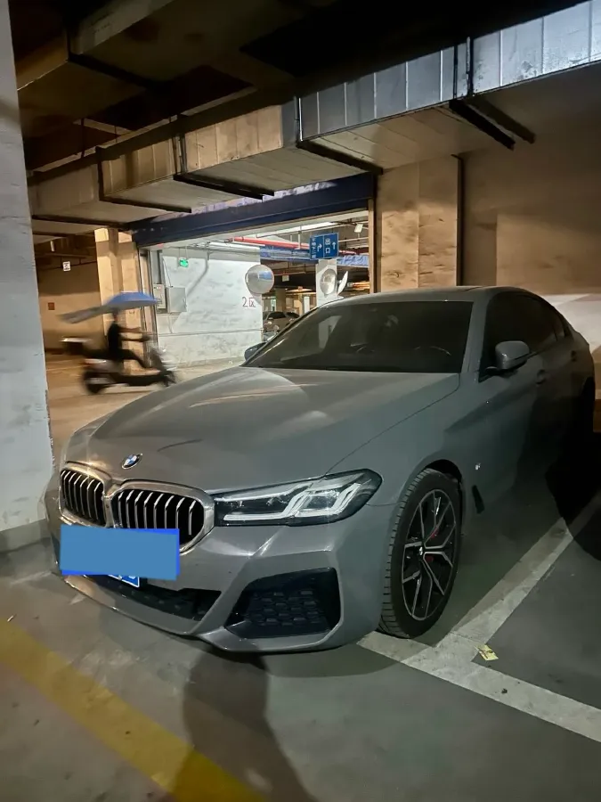 2022 BMW 5 Series 3.0T 340HP L6 8AT,autocango,china used car exporter,china ev exporter,chinese used car exporter,chinese used ev exporter