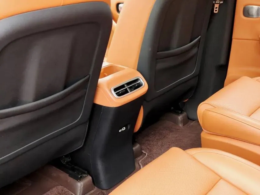 2024 Leapmotor C16 BEV 67.7KWH,autocango,china used car exporter,china ev exporter,chinese used car exporter,chinese used ev exporter