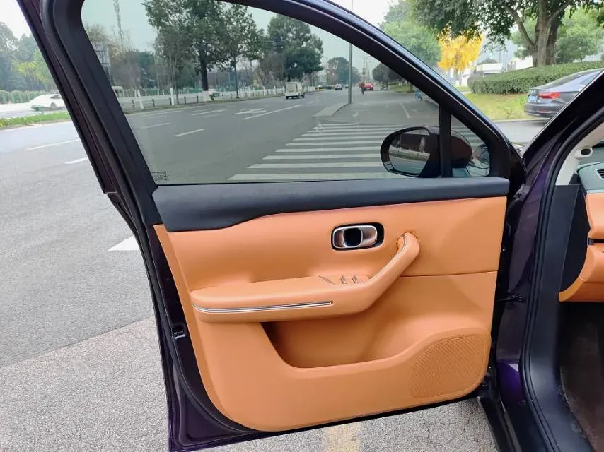 2024 Leapmotor C16 BEV 67.7KWH,autocango,china used car exporter,china ev exporter,chinese used car exporter,chinese used ev exporter