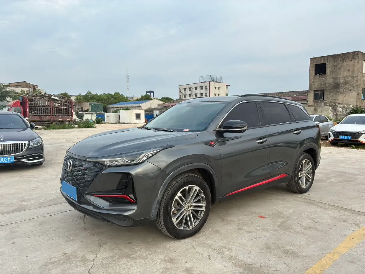 2022 ChangAn CS75 Plus 1.5T 178HP L4 6AT,autocango,china used car exporter,china ev exporter,chinese used car exporter,chinese used ev exporter