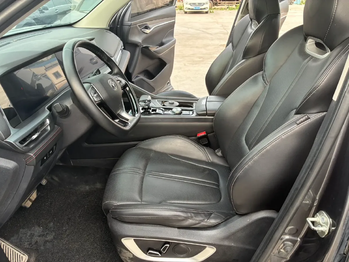 2022 ChangAn CS75 Plus 1.5T 178HP L4 6AT,autocango,china used car exporter,china ev exporter,chinese used car exporter,chinese used ev exporter