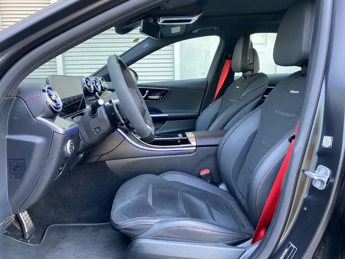 2024 Mercedes-Benz GLC AMG 2.0T 421HP L4 9AT,autocango,china used car exporter,china ev exporter,chinese used car exporter,chinese used ev exporter