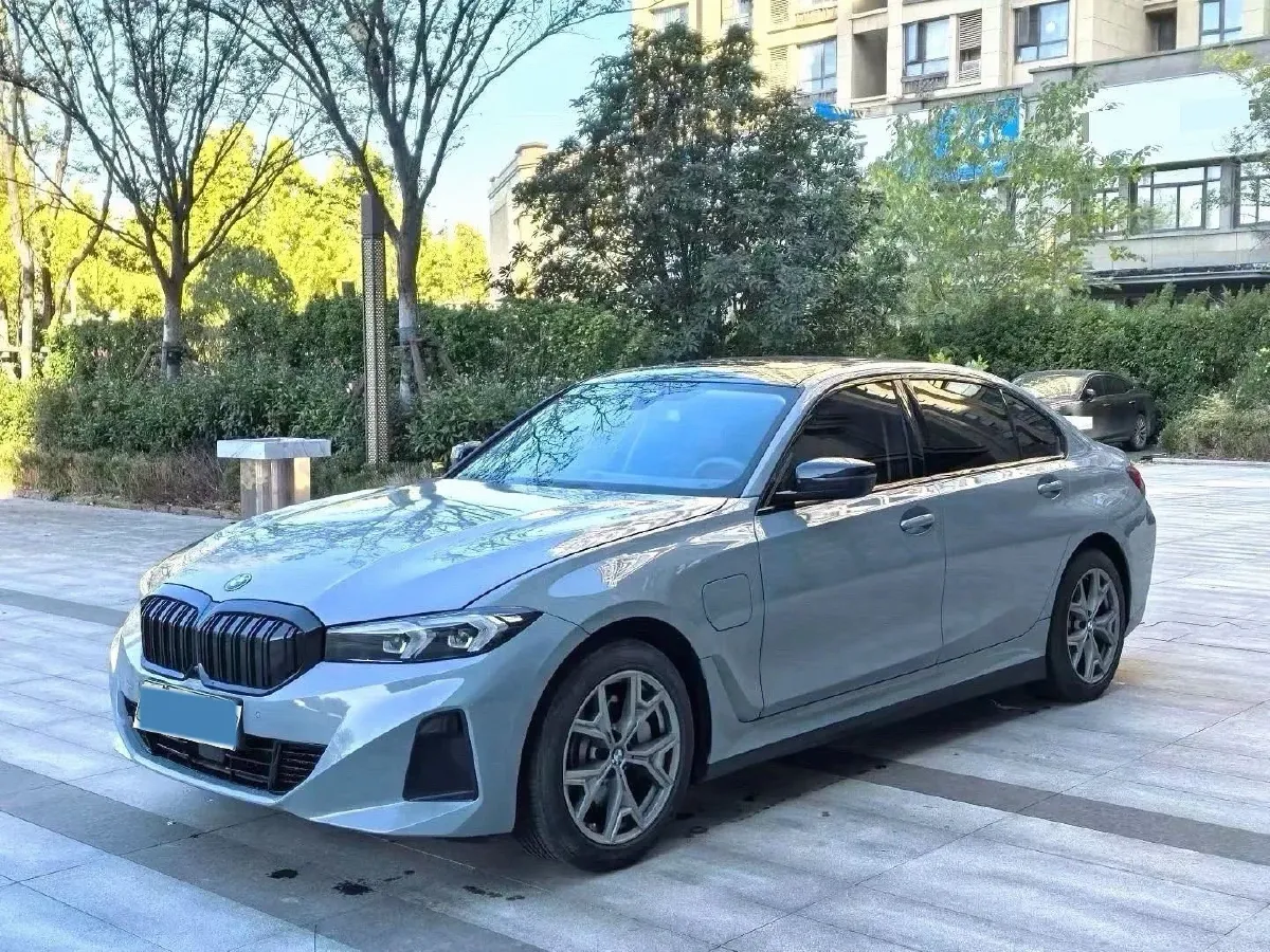 2025 BMW i3 BEV 70KWH,autocango,china used car exporter,china ev exporter,chinese used car exporter,chinese used ev exporter