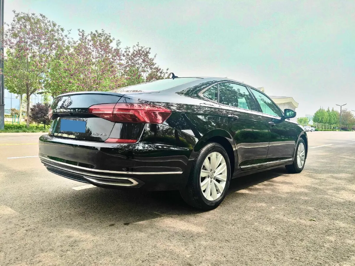 2020 Volkswagen Passat 2.0T 186HP L4 7DCT,autocango,china used car exporter,china ev exporter,chinese used car exporter,chinese used ev exporter