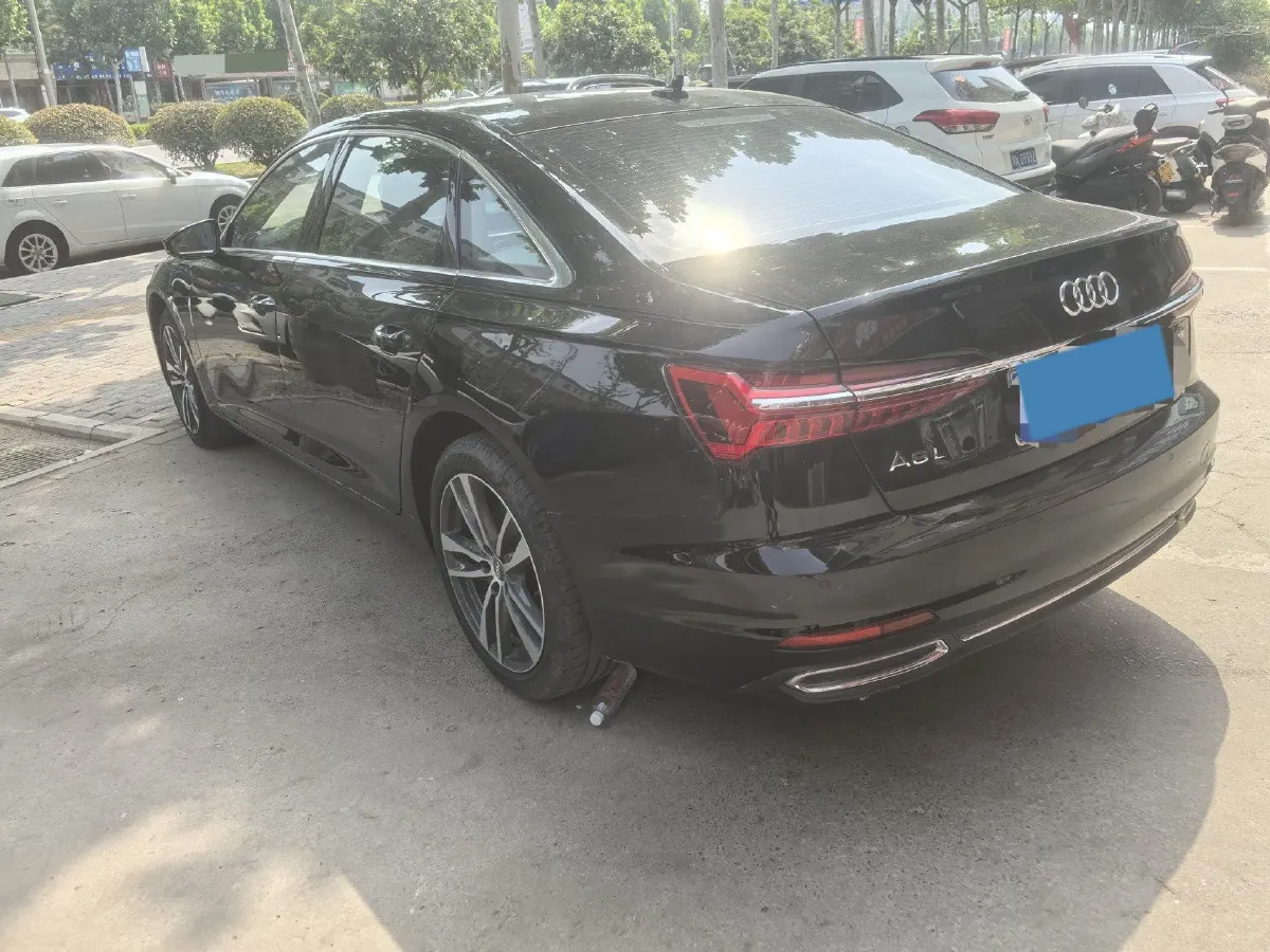 2021 Audi A6L 2.0T 224HP L4 7DCT,autocango,china used car exporter,china ev exporter,chinese used car exporter,chinese used ev exporter