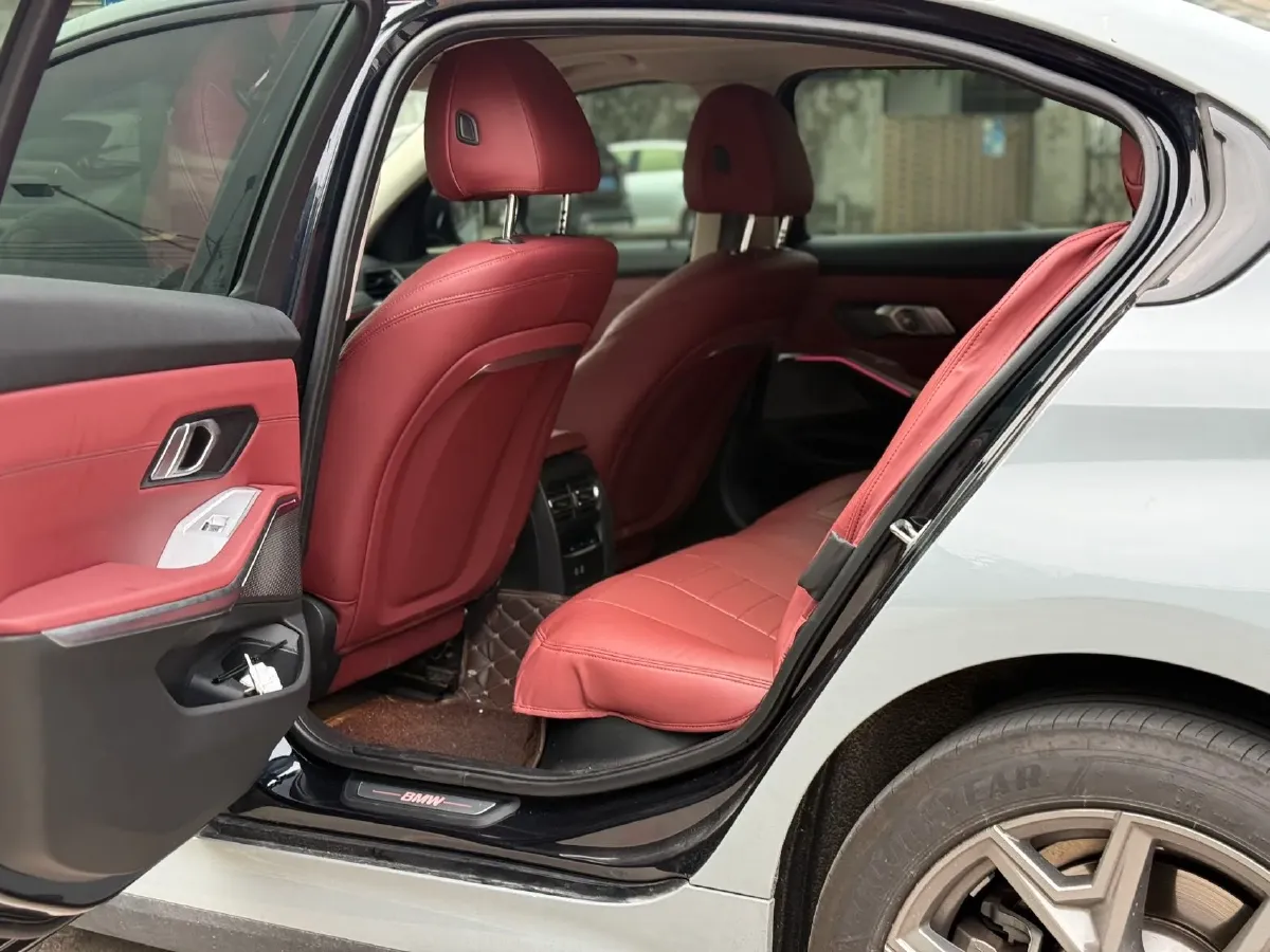 2024 BMW i3 BEV 70KWH,autocango,china used car exporter,china ev exporter,chinese used car exporter,chinese used ev exporter