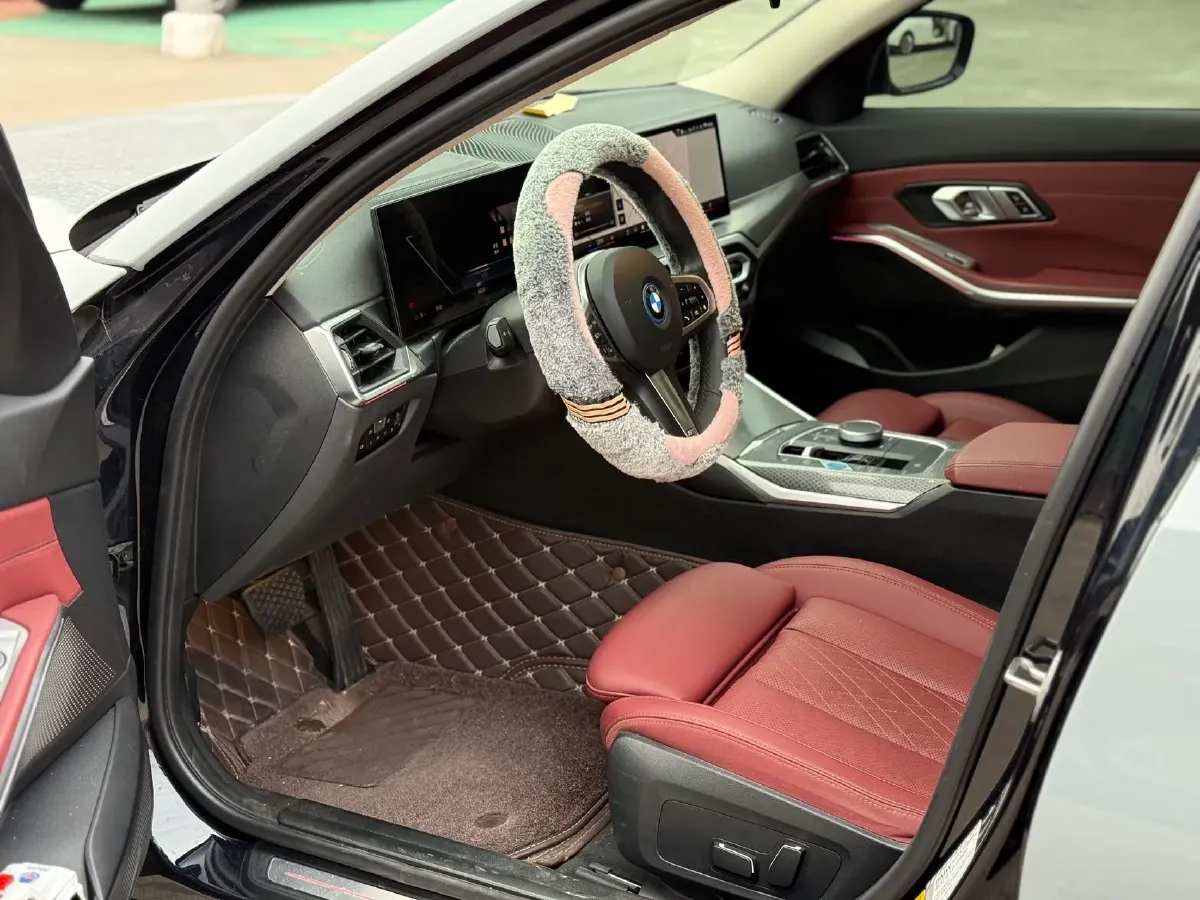 2024 BMW i3 BEV 70KWH,autocango,china used car exporter,china ev exporter,chinese used car exporter,chinese used ev exporter